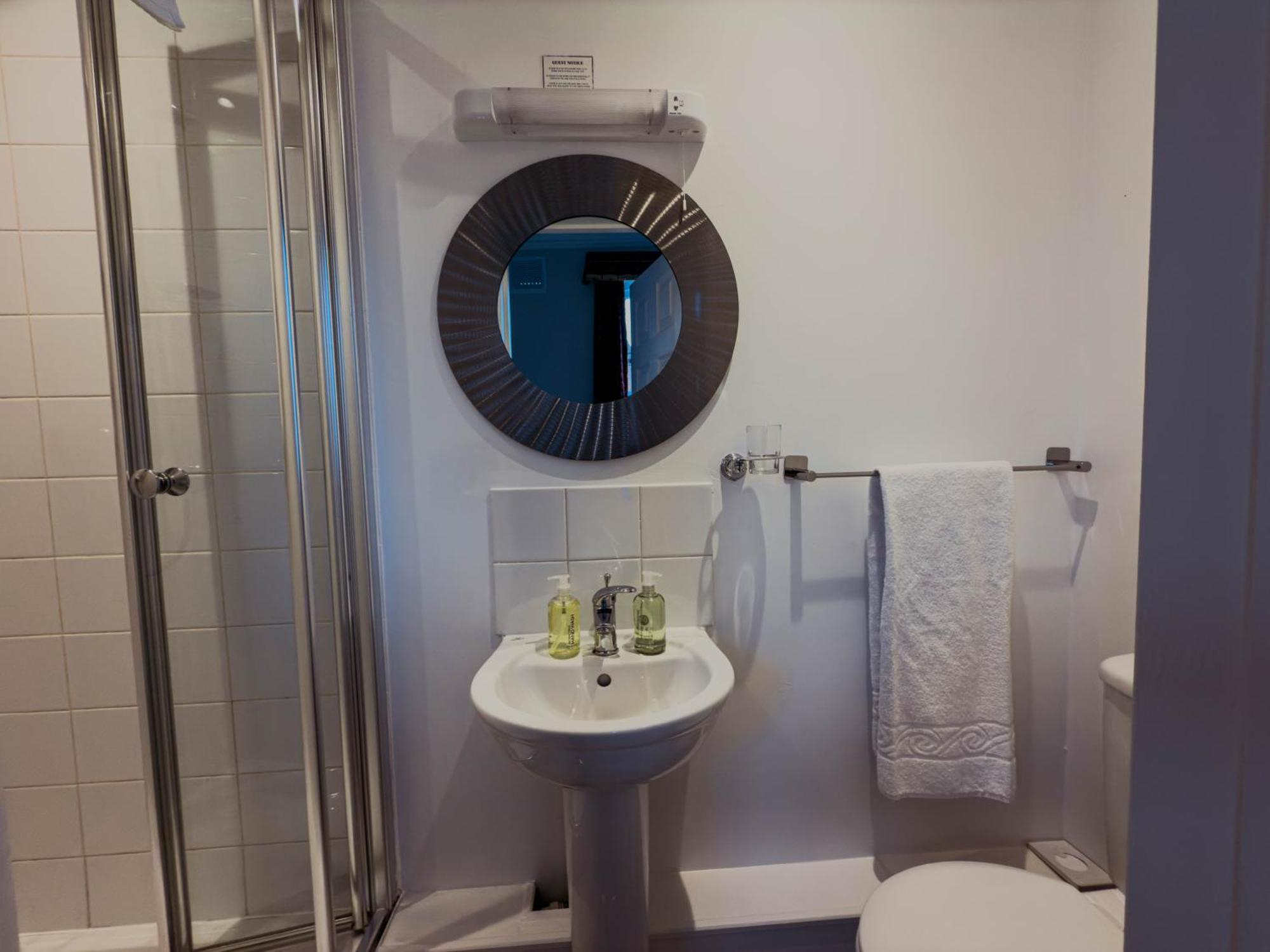 Bed and Breakfast Newport Quay Экстерьер фото